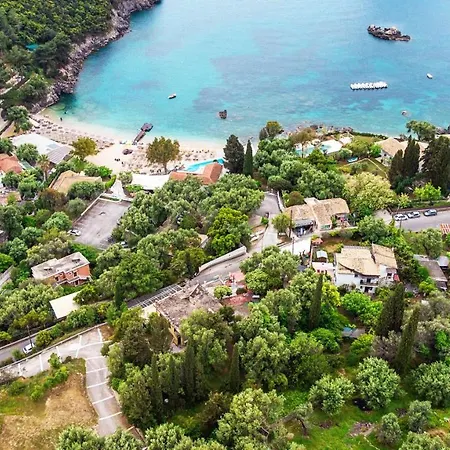 Bozikis * Palaiokastritsa